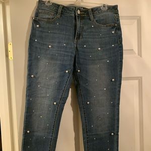 Ana Skinny Ankle Jeans